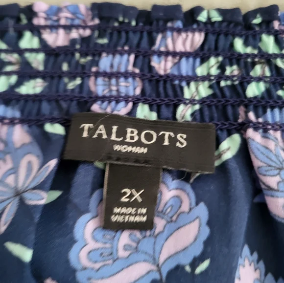 Talbott Plus Size Top - Picture 6 of 9